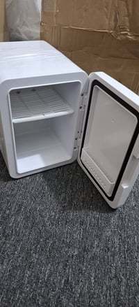 ثلاجة سيارة • تبريد • حالة حلوة