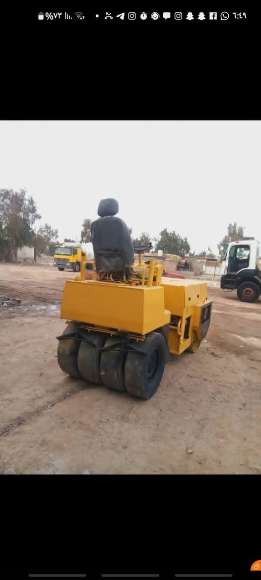 كوماتسو للبيع بدون رقم
وزن 5طن
محرك كابوته
هزاز  مضخات كهربائيات كامله
المكان / بابل /الإسكندرية 
للأستفسار 0778999667
*********** 
جاهزة للعمل
