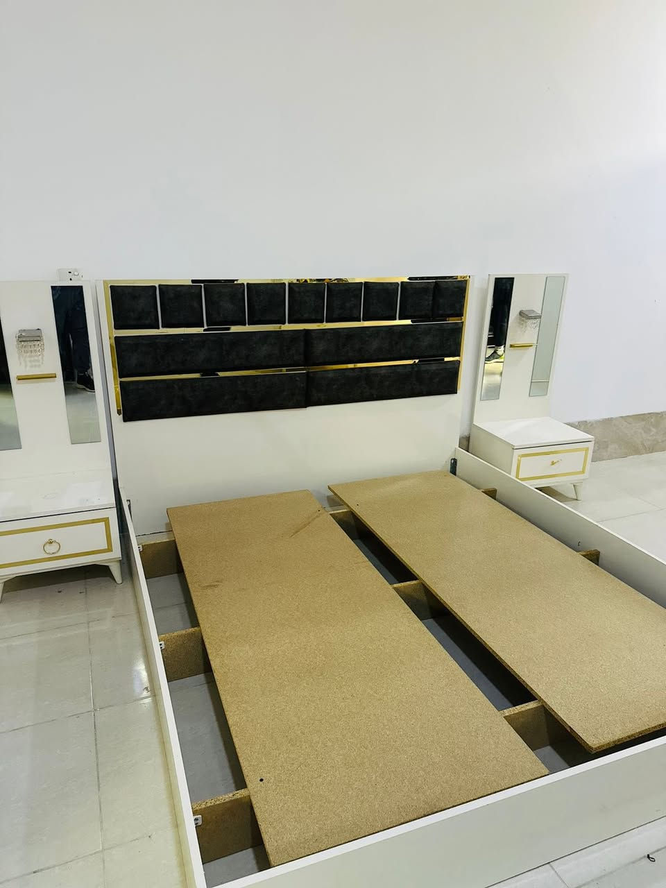 للبيع بسعر مناسب
واتساب ***********
