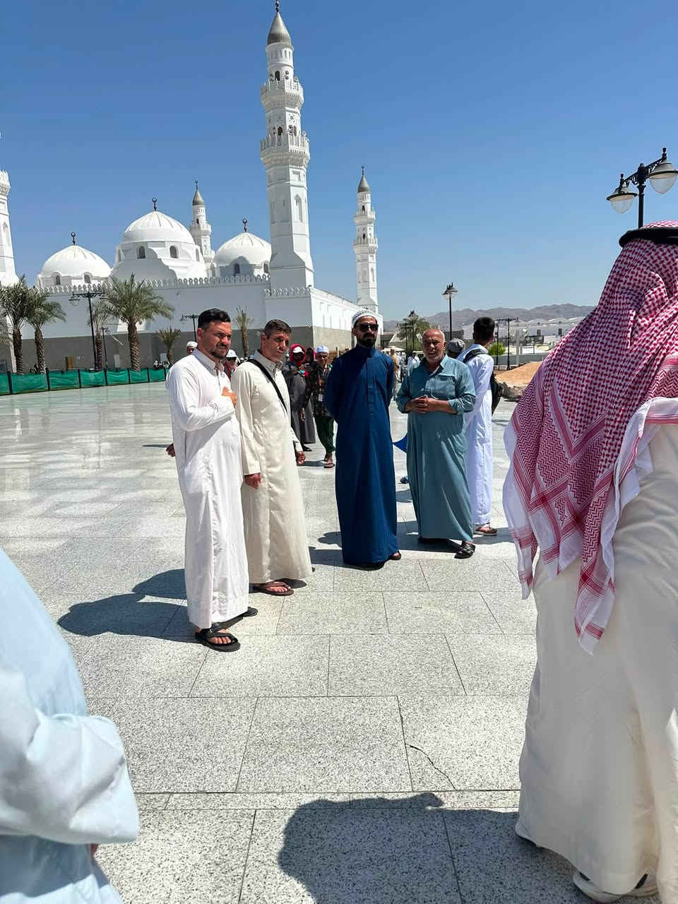 بسم الله 
المقاعد الأخيرة لعمرة 
٨/٥ 
سارع بالحجز 
شاملة جميع الإجراءات والمزارات والسكن 
ومبيت ليلة في استراحة ومزرعة حائل 
بسعر ٥٧٥ الف 
***********
