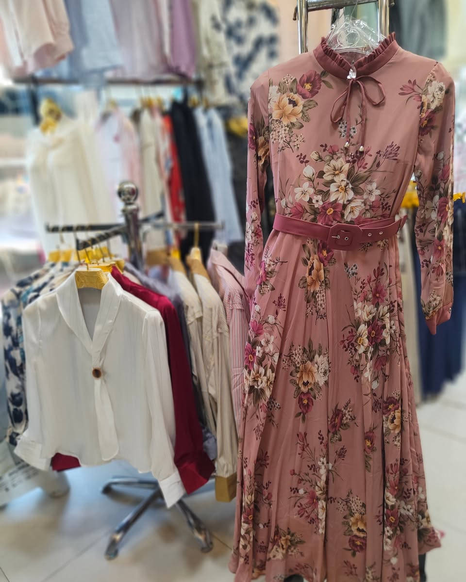 فساتين جديده

  أزياء رموش
هنديه ( طويريج ) سوق النساء - عمارة الجوهره


**إذا كنت صاحب هذا الإعلان وتريد حذفه لأي سبب، رجاءا أرسل رسالة إلى الدعم الفني**