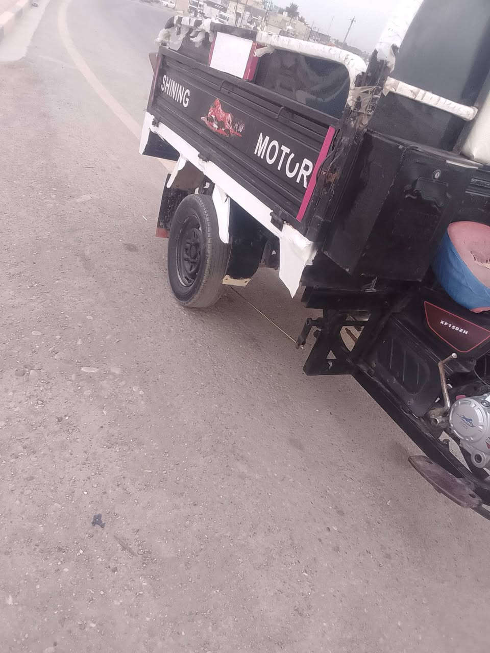 سلام عليكم ستوتة جمرة موديل 22 اوراق صولي كهربائيات كلهة شغالة مكينة موديل 25 مكاني بغداد ***********
