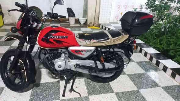 السلام عليكم
بوكسر جبلي للبيع اوراق كامله موديل 22 
محرك ما مفتوح الدراجه بيها خيط تبخير 
مكاني الشطره ***********
السعر مليون 250 
كهربائيات كامله اي نقص ما بيها
