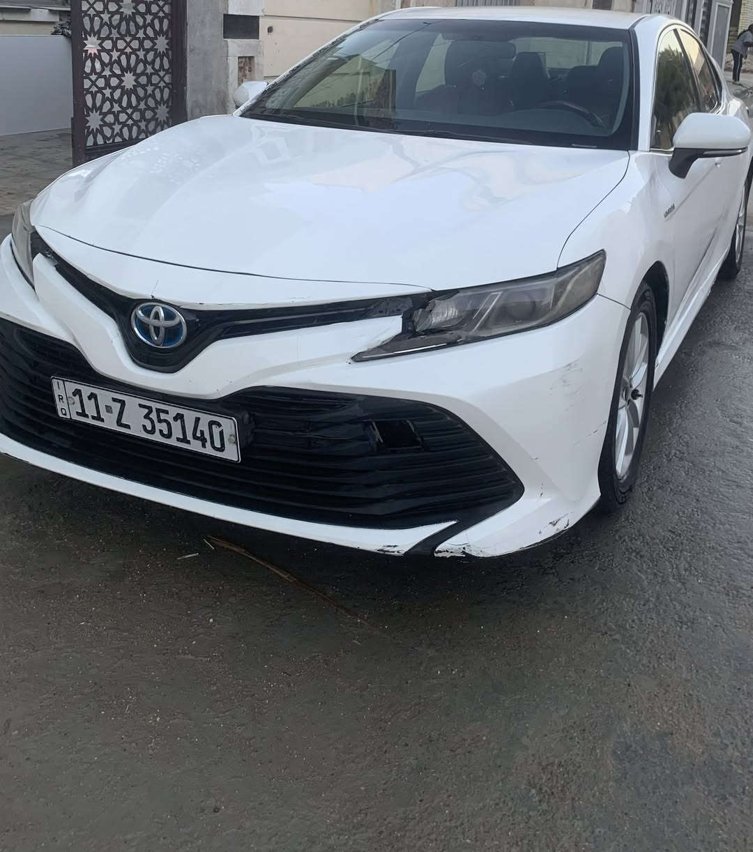 السـلام عليـكم كامري تكسي دبي موديل 2018معلاية 2023 للبيع  او المراوس BYDالسيارة كفالة كير ومكينة بس عندي ضعف بالخلايا مال بطارية السياره نضيفه ومصروف عليه شادلها ويل كب وتايرات جدد السيارة بدون غرق ولا حادث بس عندي الايت الجامة مالته مكسوره رجع عليه ابو جكسارة بالهوك مال سحب كسرلي الايت وشويه من الدعامية رجعته فايبر ولايت شغال بس يرادله جامة مكان السيارة بغداد حي الجهاد السعر 135وبيه مجال للاستفسار تعال خاص او اتصل على الواتساب 
***********
