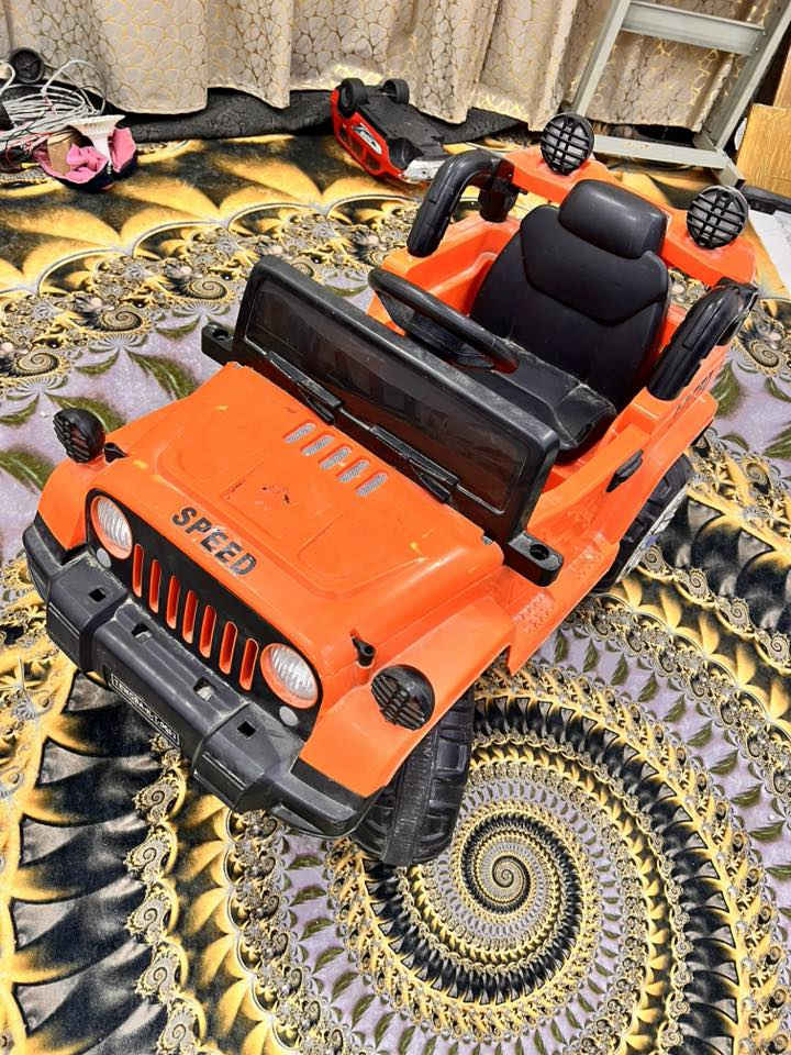 سياره شحن للبيع شغاله كامله سعره 100مكاني بصره ابي الخصيب *********** راسلني عل فيس هم موجود
