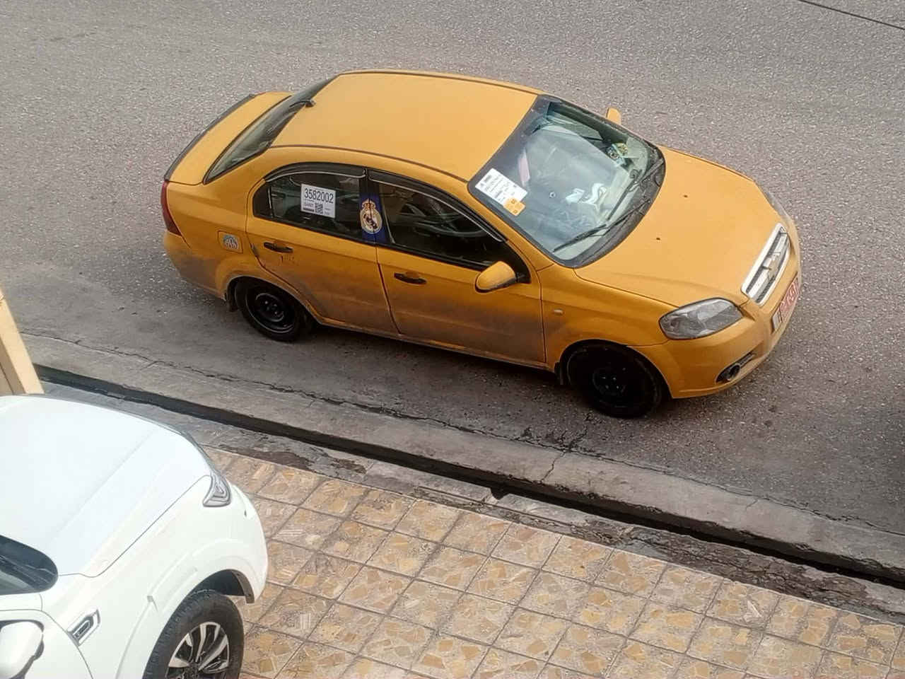 افيو 2007 رقم نينوى حمر قاصرين محرك وكير جدد بالنايلون الهيئه صفر ضرر ما بيها جوم كهرب كربون بنزين  سياره جاهزه مال رزق سياره مكانها الموصل *********** ومعارض ترهم سعر 35 يراد لها بعض الترتيبات لايت زينول
