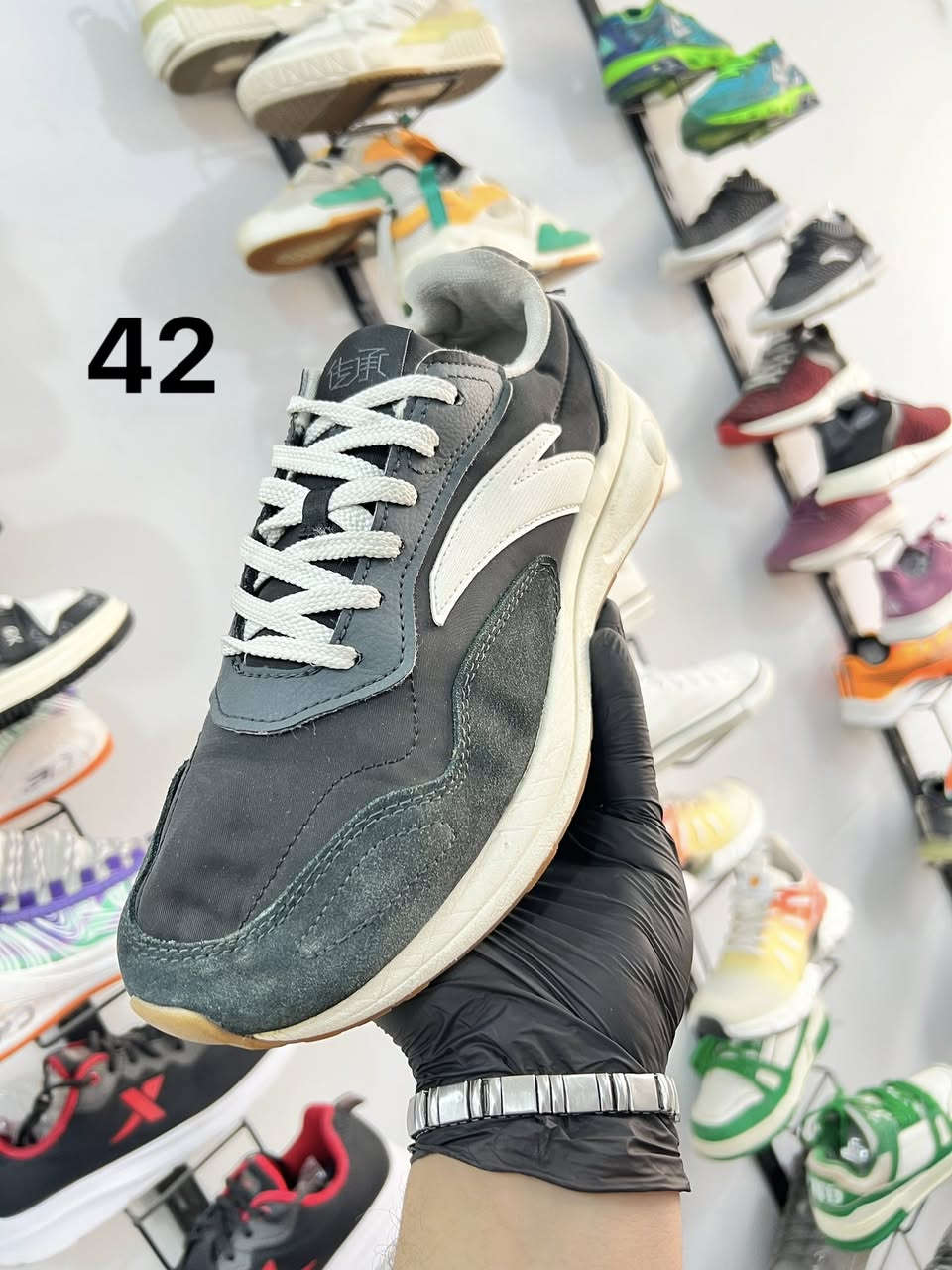 احذيه باله قياس داخل الصور سعر 15 يوجد توصيل


**إذا كنت صاحب هذا الإعلان وتريد حذفه لأي سبب، رجاءا أرسل رسالة إلى الدعم الفني**