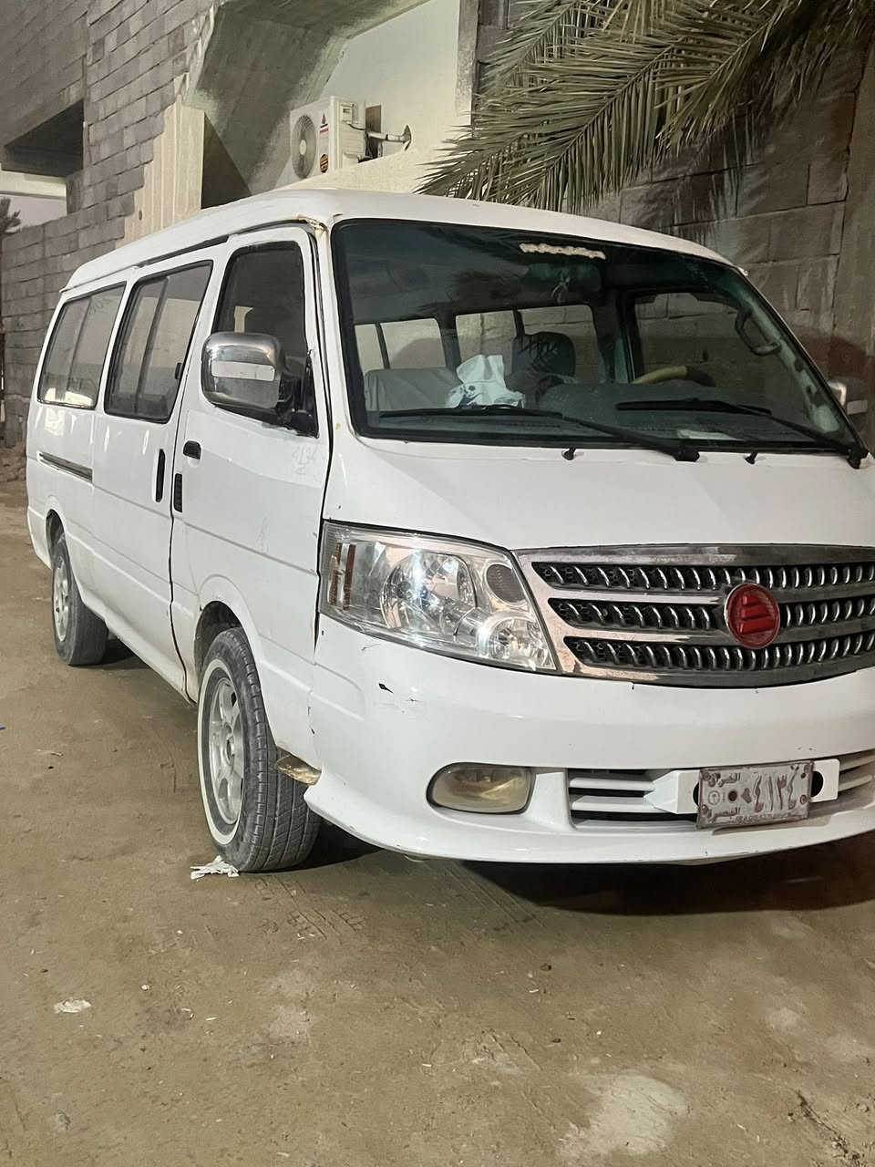 ‏سلام عليكم سيارة فتون 2009 بيهه مكينه ونجي توه شاده جديد كير جديد كسل جديد سياره مكفوله رقم احمر هيه وقرامات450مطلويه راعي يريد تحويل مراوس بسياره زفيره بيجو باص كون نضيف سياره واصله 35 مكان تنوّمه شط العرب***********
