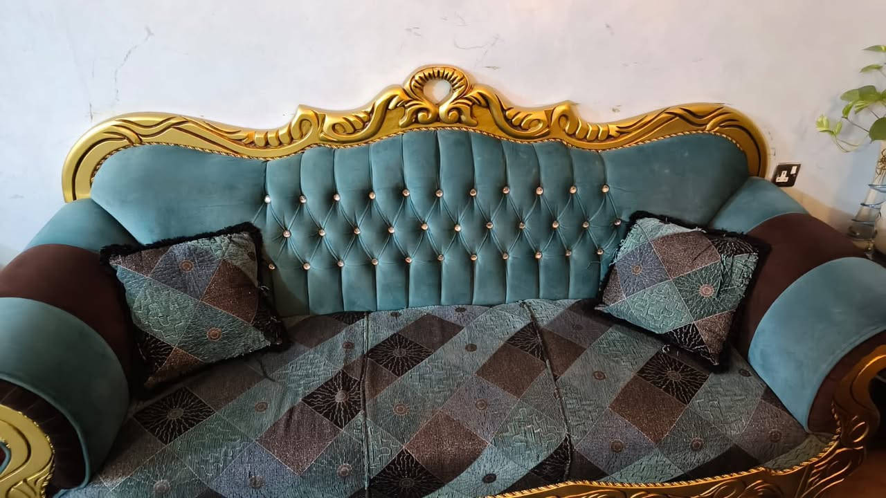 السلام عليكم اريد ابيع هذا التخم ملكي مابيه اي شي نضيف بس نسد المكان اخذ مساحه الصاله بمليون وبيه مجال وعندي زوج ثريات وزوج براكتات ب 300وبيهم مجال مكاني اعلام السيديه والي يشتري مااقصر ويه


**إذا كنت صاحب هذا الإعلان وتريد حذفه لأي سبب، رجاءا أرسل رسالة إلى الدعم الفني**