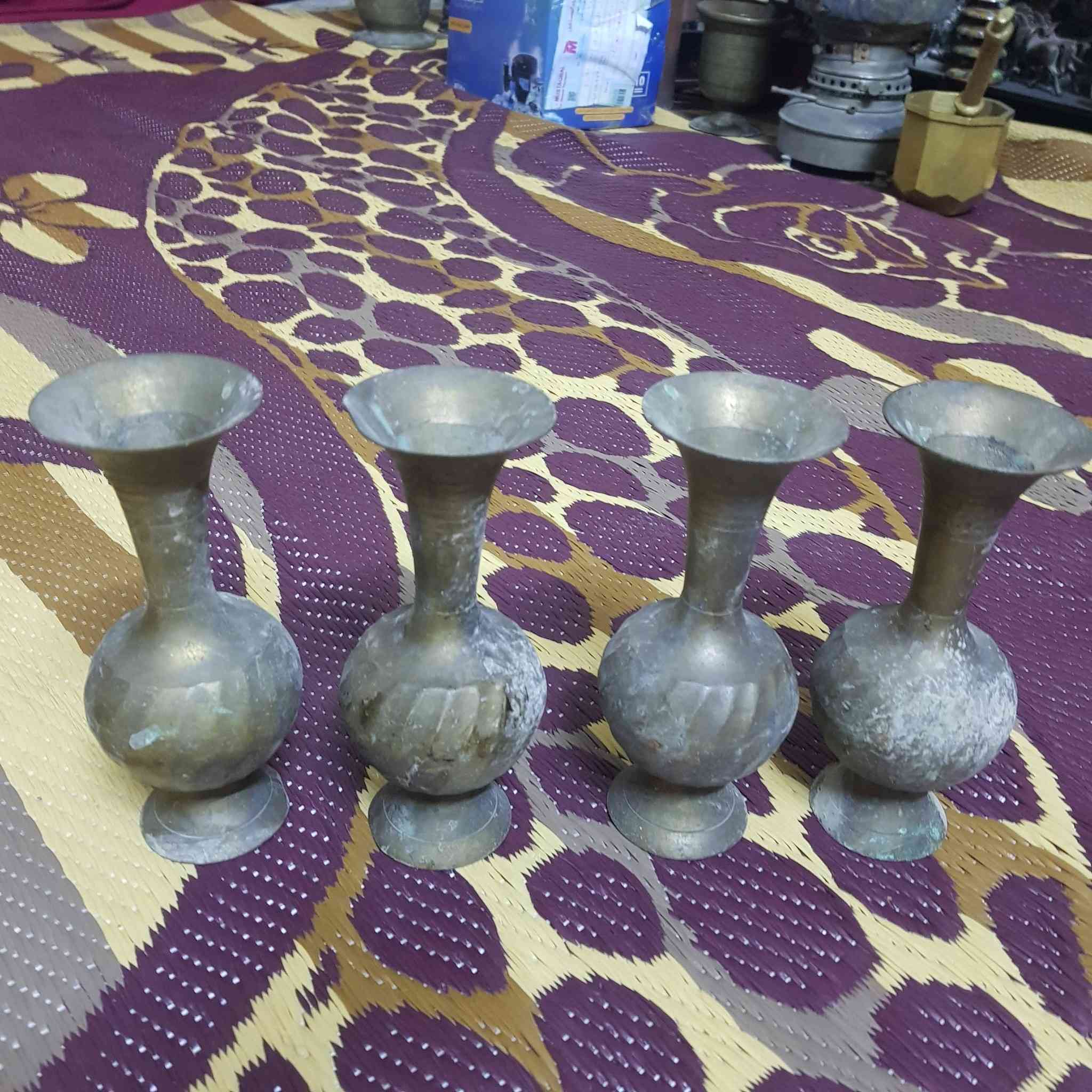 السلآم عليكم اخوان تربعت غازات نحاس ثقيل نضافه تامه للبيع يوجد توصيل
***********
