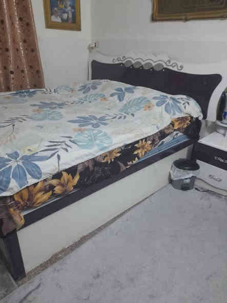 نوم غرفة٥ قطع مكانها طالبيه سعر مع الدوشك ٥٠٠ ***********
