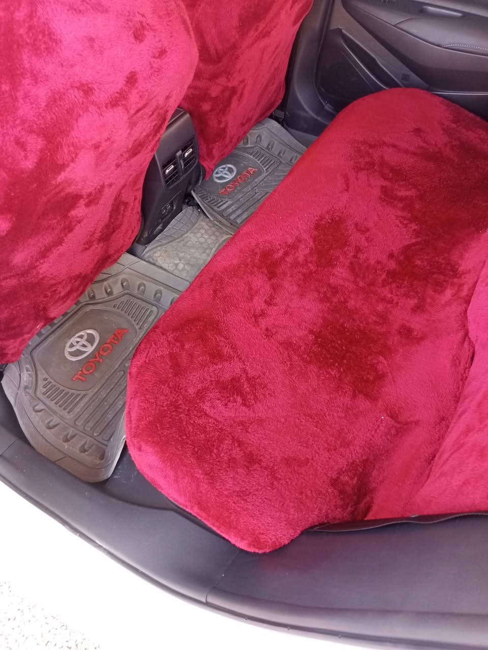 كورلا هايبر 25 زيرو كامله المواصفات كرسي كهربائي داخل جلد احمر ماشيه 2000كيلو فقط باسمي واني مخلي اضافات بداخل دوشمه ارضيه جلد،ارضيات ،صندوق مفروش،طيانيات تحويل ثاني يوم السعر 172ورقه للاتصال على الارقام التاليه ***********,,,***********
