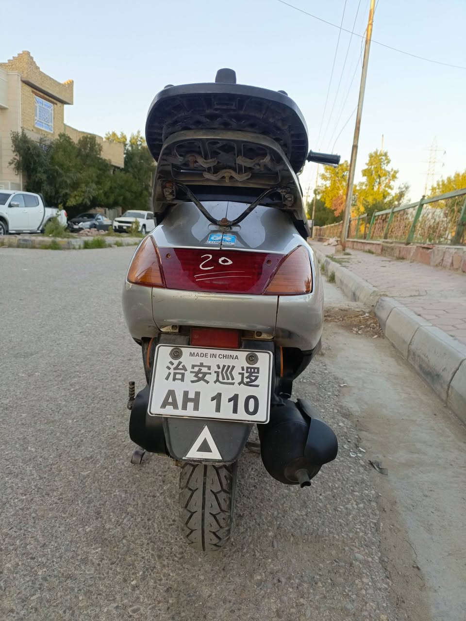 سبيسي صيني مديل 2020 
دراجة جاهزة من الطول للطول كلة جديد كلجات دبلات تايرات  مال جناي اي نقص مابيها عدى الكيلومتر عاطل
مكينة مكفولة من ناحية تنقيص وتبخير ونعومة
سعرها 575 وبيها مجال قليل 
مكاني كوت داموك 
***********
