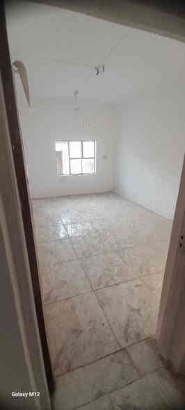 بيت للبيع  مساحة 91 متر منطقة حي الحر قرب مدرسة غرناطة ومدرسة الارادة الشعبية
يتكون من استقبال وصاله وغرفة نوم وحمامات
طابق واحد منطقة حلوة وهادئة خدمات كاملة تبليط طابو صرف تحويل مباشر
للاستفسار الاتصال
***********
