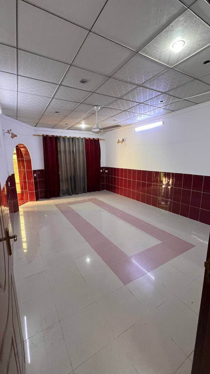 منزل #ايجار حي هفالان
مساحة 200 متر
5غرف نوم
استقبال
مطبخ  
صالة
صحيات
***********
***********
*********** أربيل, العراق
