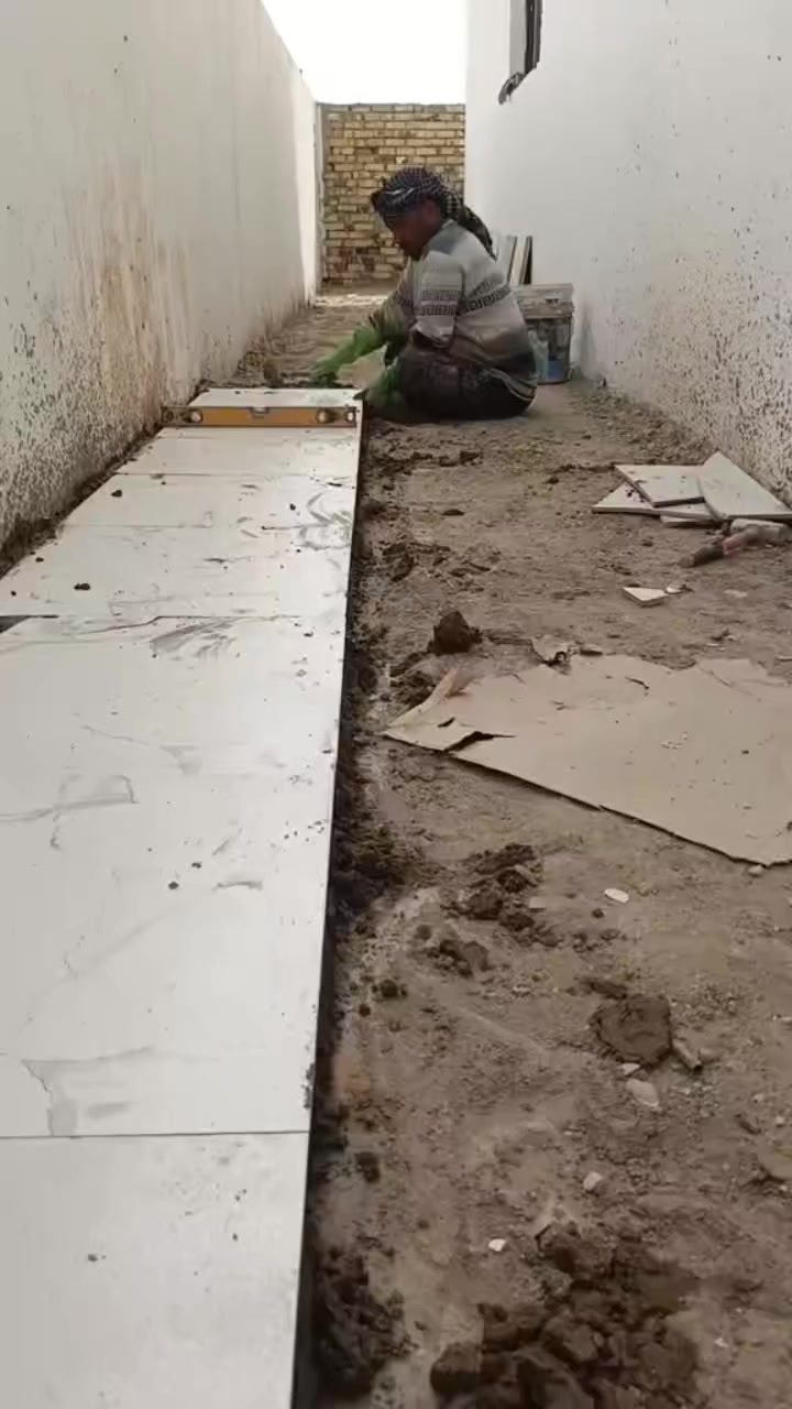 السلام عليكم. خلفه ابو محمد الخالدي 
لبخ سمنت جص بورك سيراميك كاشي بناء طابوك بناء بلوك ترميم تفليش صبغ لبخ واجهات تطبيك ارضيات مقرنص كافه العمل نشتغل سرعه ونظافه #حالين_فارغ اتصل وخادم ***********
