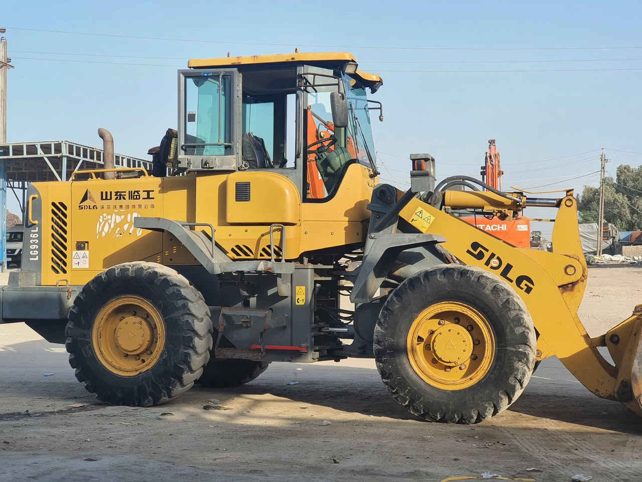 شفل ال جي  موديل 2012 حجم 36 مكينه ما مفتوحه ابد نضيف كلش السعر 230 وبي مجال بسيط للتواصل ***********
