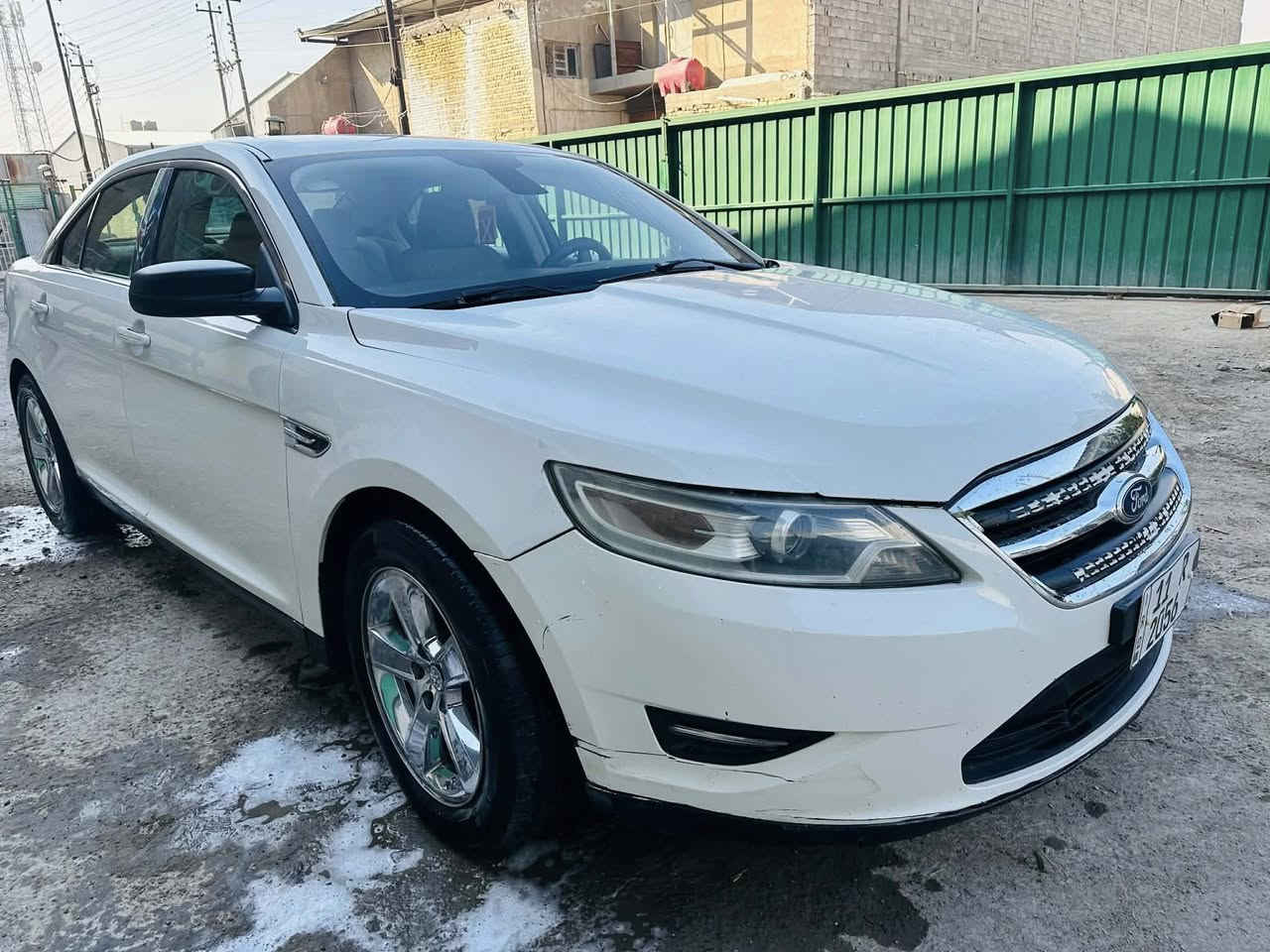 السَلٱمٌ عـَلـْيگمّ
فورد تورس 2011

محرك 6 سلندر  
حجم محرك 3700

لايتات زنون 

 تحكم استيرن

 تبريد ثلج قطعتين منضومه تبريد كله جديد 

كير محرك جديد 
تخم تايرات جديد

‏كهربائيات كله شغال 
شرط سياره جاهزه
سياره مابي نواقص 
بدون مصرف 
صبغ دعاميه فقط
رقم بغداد دولي بسمي
هزه جديده
السعر 105
العنوان بغداد الحسينية 
***********
