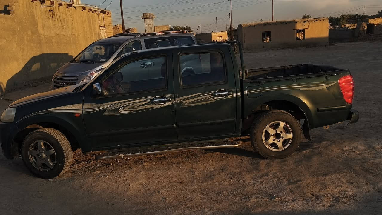 كريت ويل موديل 2013 سيارة
 مكفولة. بيه تصليح خياسات فقط 
.  تبريد تدفئة 
شاشة. كهربائيات كله شغالة
 . رقم نكليزي. سنوية لل 2029. رقم ذي قار. 
مداور ثاني يوم. مكان ناصرية غراف السعر 55
رقم 
***********
