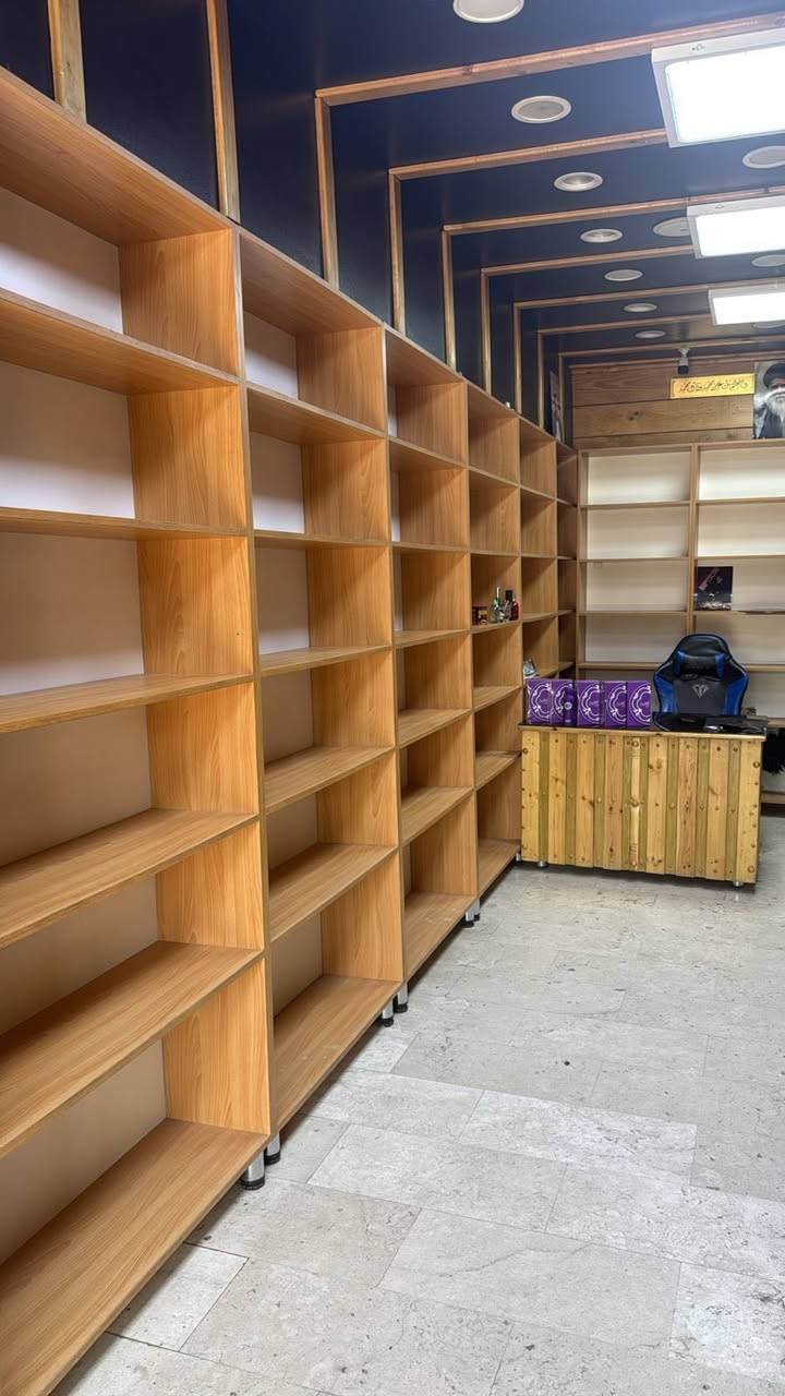 متوفر للبيع
الارتفاع مترين وتلاثين 
العرض متر 
النزال 30 
استخدام جدا قليل بعدهم جدد 
العدد 22 قطعة 
تواصل خاص لمعرفة السعر 
او الاتصال على الارقام التالية 
***********
*********** 
العنوان بغداد
