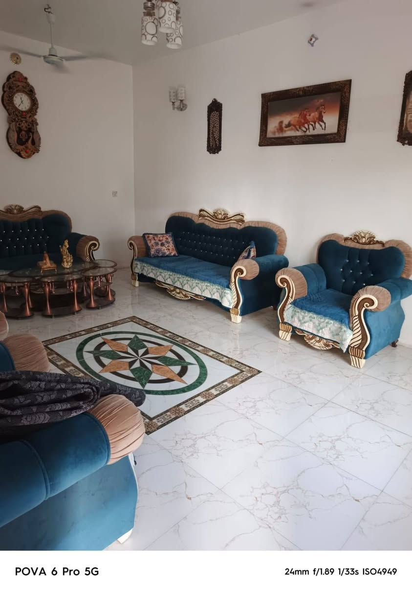 عنوان المنزل:حله طريق السياحي عتايج
رقم الهاتف:***********
الاستقبال ٦ونص × ٤ 
غرفة الجلوس ٦×٤ 
غرفة نوم ٥×٤ 
الكلدور ٥×٤ 
المطبخ ٦ ×٢ او ٢ وربع
مخزن سندويج
