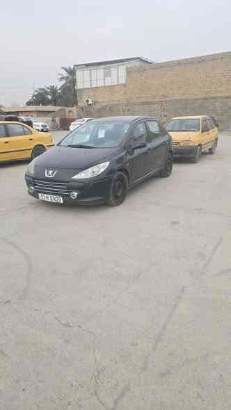 سلام عليكم بيجو 307 بغداد موديل 2006 لون اسود غير محدد مكينه  تبريد كفاله الكير بس نمرء الثاني بيهه خلل السعر ٣٥ قفل قفل مكاني بغداد الزعفرانيه ***********
