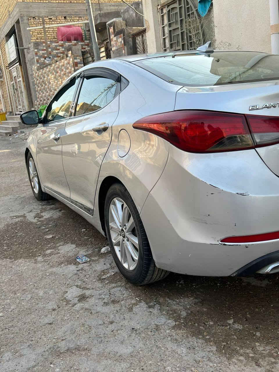 انتره 16 وارد امريكي بيها بنيد مبدل وصبغ باب 
 سعر 110  مكاني ناصريه قرب جامعة العين هاتف ***********
