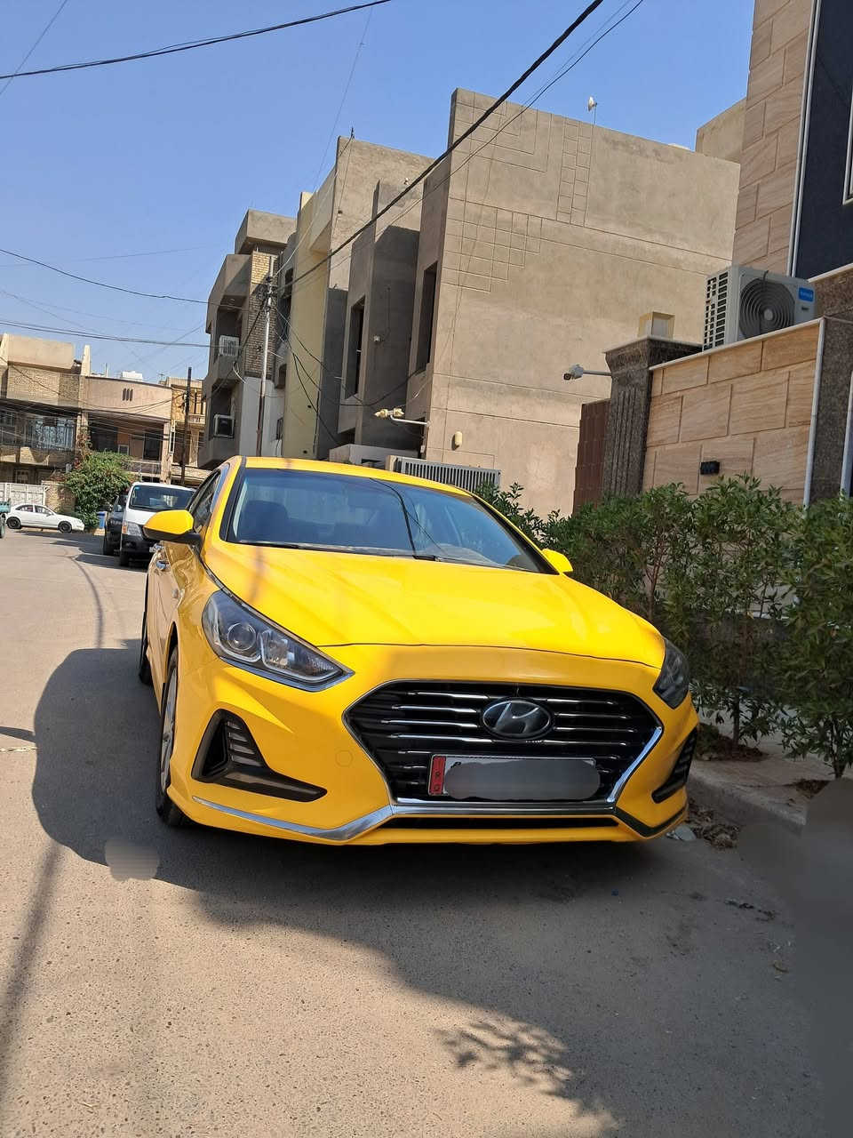 السلام عليكم للبيع سوناتة وارد كوري غاز بلاد موديل 2023 اصل تكمة وسنوية بسمي هية وغرامات مصفرة السيارة كفالة عامة على السونار
حدادة جديدة تخم تاير جديد باتري جديد كبل للشارع ما تصرف عليهة درهم عنوان السيارة بغداد  

الستفسار ***********
