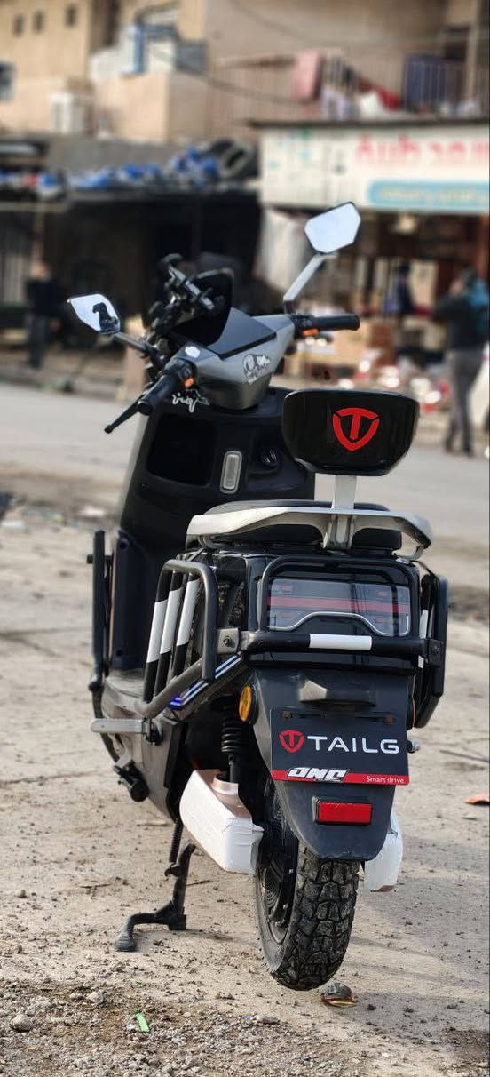 ماطور تيسلا معروف الماطور انطيك شرط تروح تفحص باتريات شرط الماطور سرعه 70 يمشيك فوق 70 كيلو حسب الوزن والسرعه الماطور لا جلخ لا كسر احلى من الصور والله بصمتين لايت عالي حيل ويتحمل وزن حيل واستخدام حيل قليل  لا احد لا يكسر بي اخوان والله مشتري المليون 300 الشراي يتصل او يراسلني واتساب ***********
