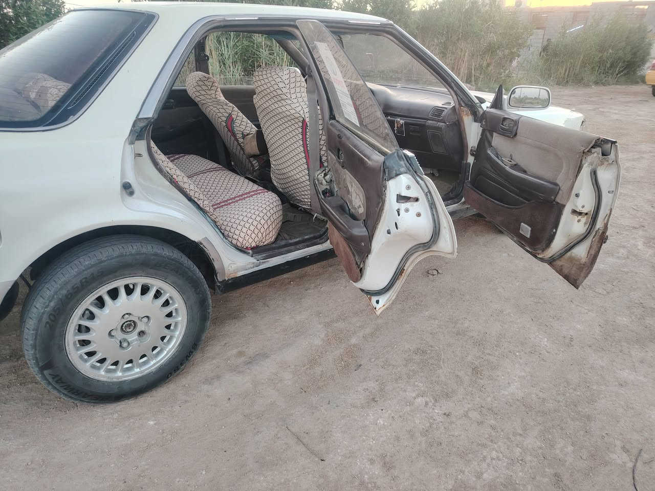 سلام عليكم مارك رقم واصط سنويه نافذه بل 24 مشروع وطني مكفوله من عيب شرعي مكينه وكبر جدد حداديه نضيفه تخم تاير جديد السعر 27 وبيه مجال مكاني شطره للستفسار ‏‪***********
