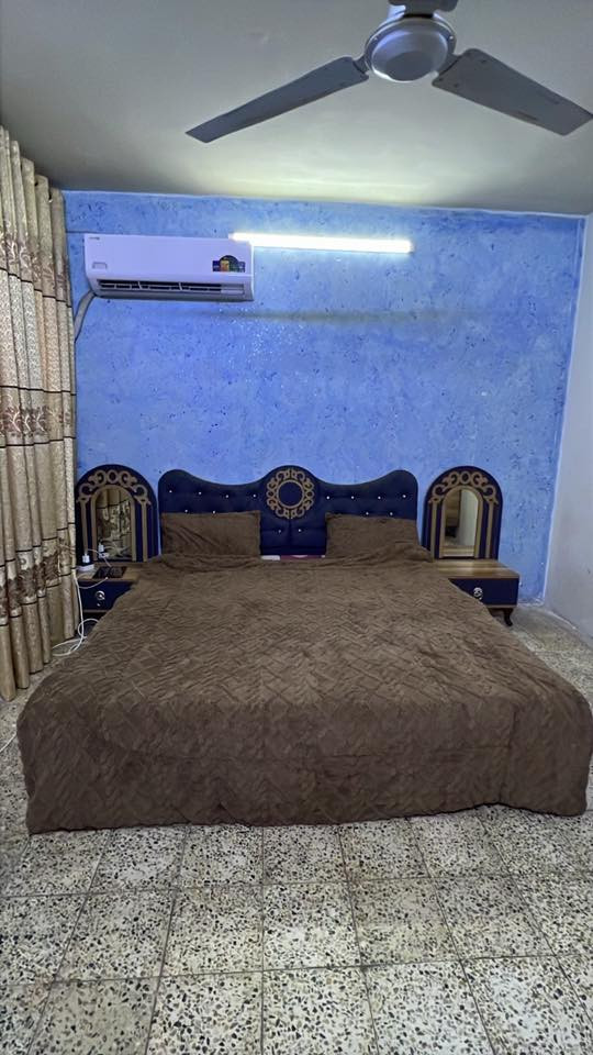 غرفه نوم نظفه سعر ٢٥٠وكونتر تفصال مو سوكي ٤٥٠وكنتور بابين عدد ٢سعر ٧٠ المكان حي الجوادين مقبيل شعله وسعار بيهن مجال اتصال ع رقم بس ل شراي ***********
