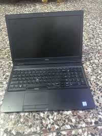 للبيع Dell Latitude 5590 • معالج Intel Core i5 الجيل السابع • رام 8GB ...