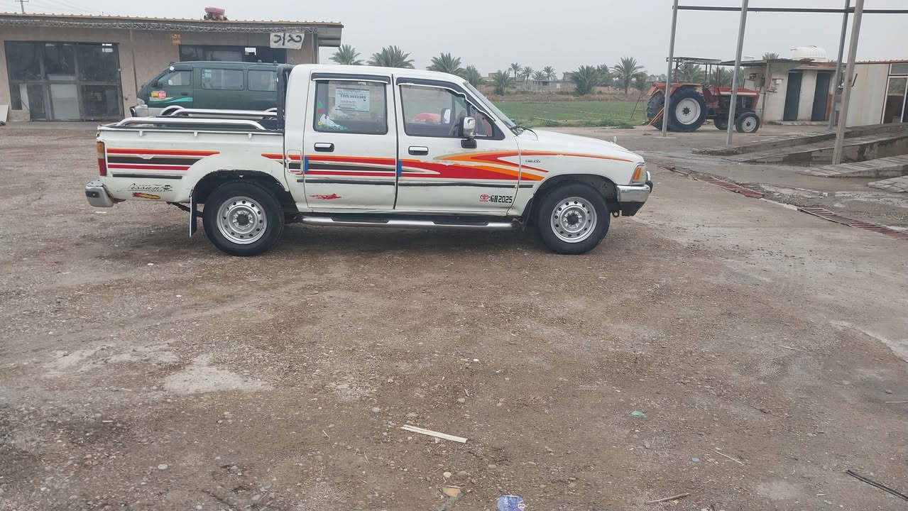 سلام عليكم بيكم تويوتا موديل ٩٢ محرك كير اكسن شاصي كله شرط رقم بغداد انكليزي تحويل مباشر كهربائيات كلها شقاله هاذا رقم هاتف وشراي يدلل. ***********
