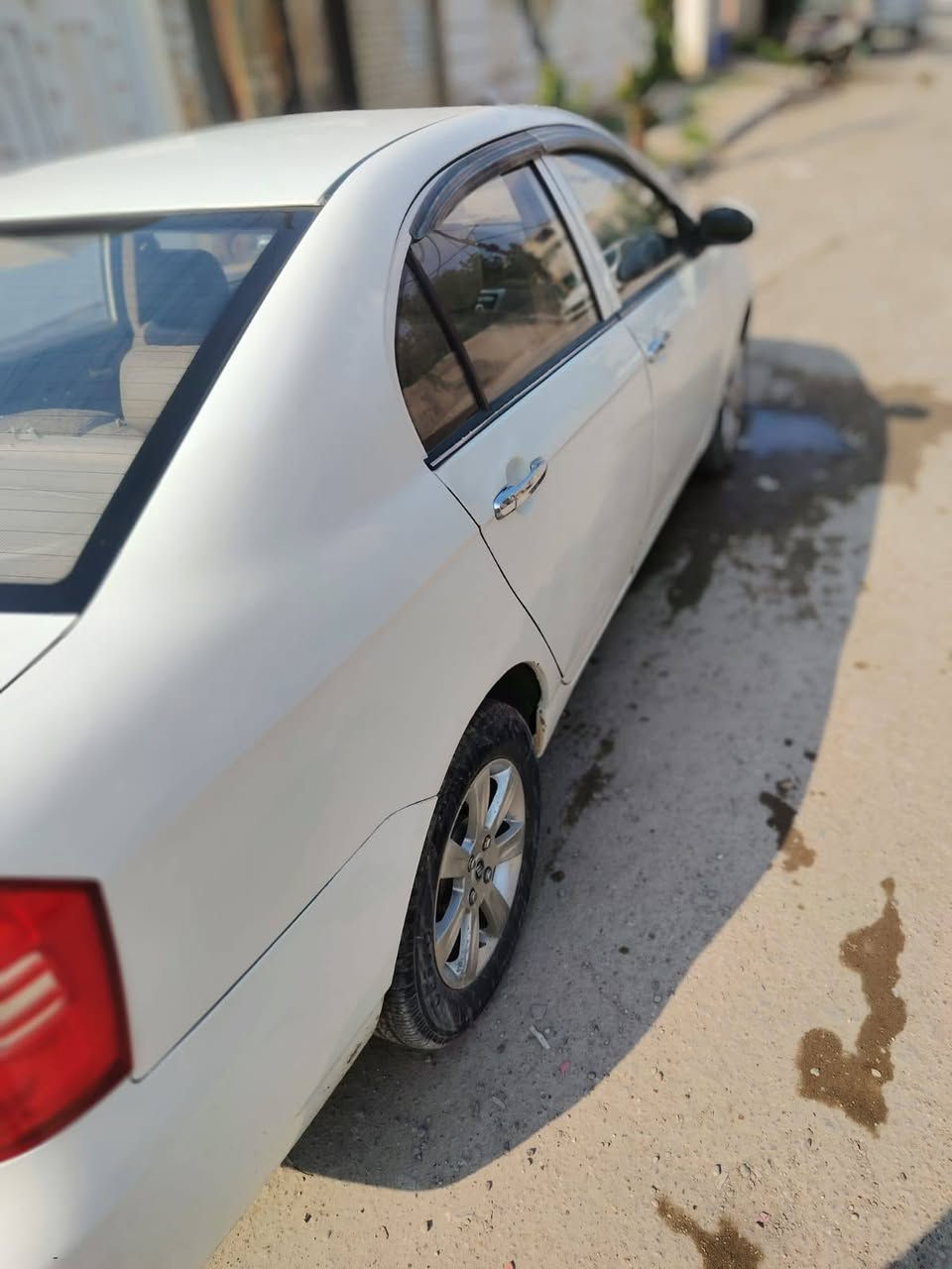 ليفان 620
موديل 2014  بغداد

ميكانيك وكهرباء جديد جدا جدا بحاله ممتازه مكينه مشدوده جديده كير بلاد جديد لامفتوح ولا مجفت قاعده فيوزات جديده اني شادهه مال byd الضفيره اني مشتغلهه جديده داينو جديد شاشة مسجل جديده تخم عنابير كلج وبريك جديدتخم قوايش جديد كلج ياباني خفيف ريشه كلج ايخبل السياره بيهه رشات صبغ بدون ضربه رصعات وصبغناهه سنويه ماساقطه

السعر 50 وبيهه مجال بسيط

 وتحياتي للجميع

***********
