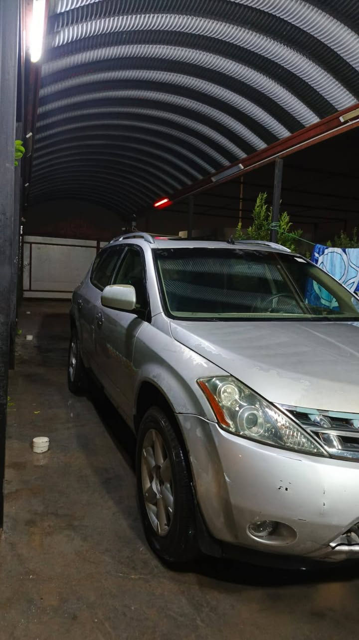 نيسان مورانو موديل 2008 كير محرك وحداد اماميه شرط فقط دوشمه وحداد خلفيه وبيه شويه نضح بالمشط لو بالباور ما متاكد سياره رقم بغداد صدامي راعيه بغداد يحول ماعده مشكله السياره موجوده بالعمارة السعر 55 وبيه شويه مجال سياره جارده بدون صبغ ولا حادث فقط طخه بالباب الخلف السكن شخط بسيط ممصلح كدام العين للتواصل ***********
