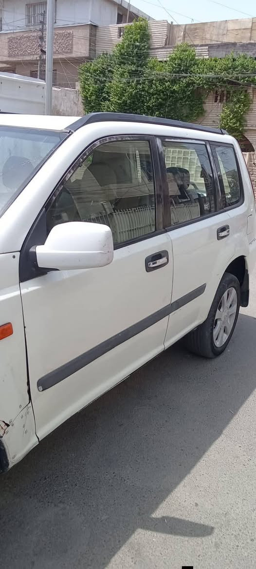 يا الله جمعة مباركة اخوان  من بعد أذن الادمن نيسان اكس تريل موديل ٢٠٠٣ بغداد السيارة 
يرادلهة ترتيب خارجي دعائية أمامية صبغ والخلفية تكعيد  والجاملغ الباغة  
تصليح فايبر كلاص 
 وعندي بعد دبل 
خلفي ذاب دهن هم ميسوة ينذكر بس للتوضيح 
تراي وين اطيب روحك توكل 
امان الله بس بانزين وتوكل 
وهاذة رقمي *********** مكاني بغداد الدورة
