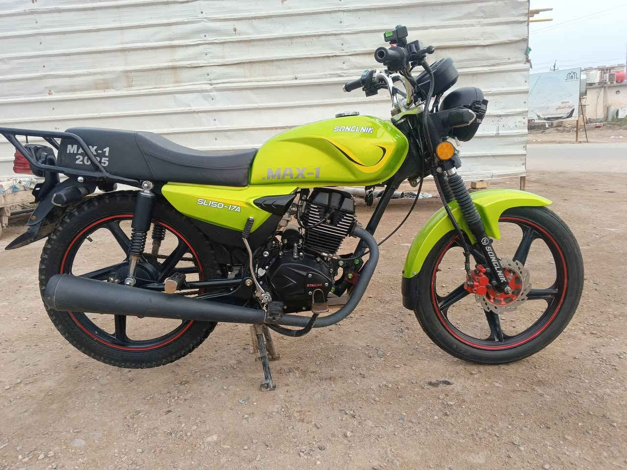 السلام عليكم اخوان
مكلف بالنشر.... بيع فقط 

ماكس للبيع موديل 25 نظافه شوفه عينك 

كهربائيّات اوراق كامله مكمله محرك 150 CC

سعر..... 750 والشراي يدلل 

مكاني حله شوملي 

***********
