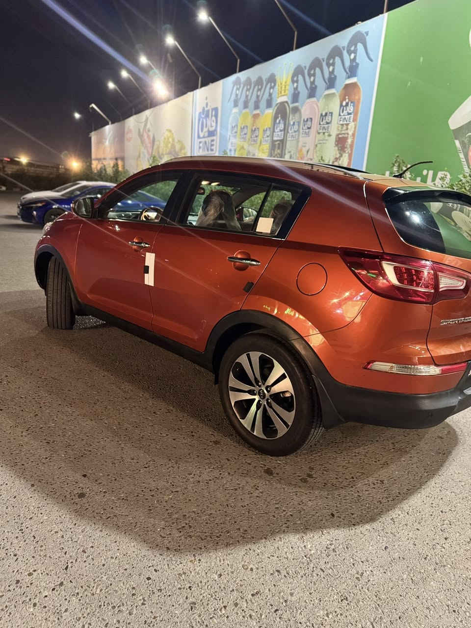 سلام عليكم كيه سبورتج مديل ١٤ رقم بغداد بسمي تحويل ثاني يوم بيهه صبغ بنيد وبارد بلهلال مال باب لخلفي بس صدر كير مكينه خير من الله تخم تاير  بنورامه لسياره كشن جلد دخلهه كلش نضيف تراي وين ميعجبك مكاني بغداد الشعب للستفسار اتصل ***********
