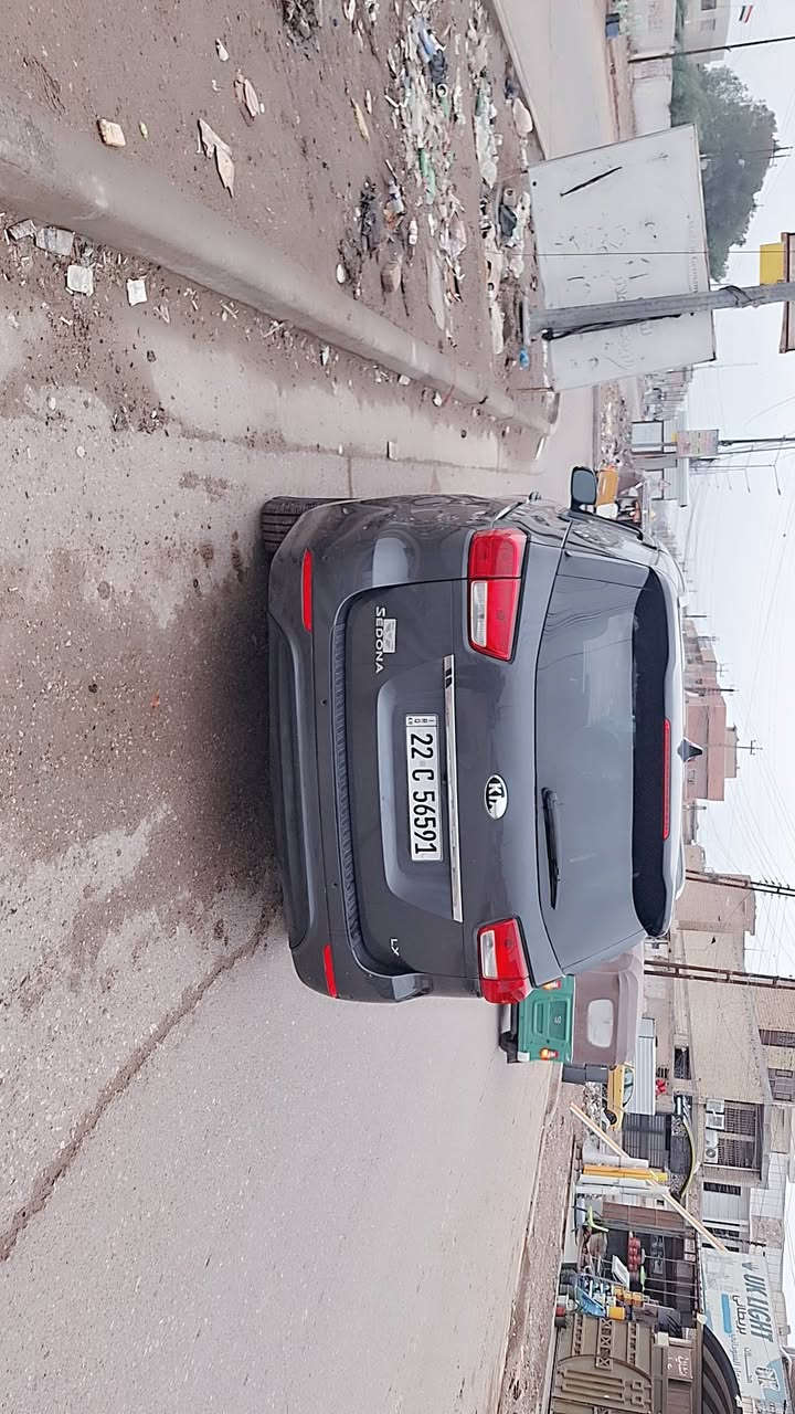 السلام عليكم
للبيع كيا سيدونا 
مال جناي حادثها جاملخ وربع البنيد ×تبديل قطعتين سونارها بالمنشور 
فول مواصفات عده الفتحه 
٢٠١٧ 
مواصفات 
 بصمه
جلد ومغلف تفصال
بوب كهربائي 
شاشه كبيره
اشاير بلمري
ترحيب دخول
بـردات 4 قطع ابـلادي

حساس امامي خلفي 
تدفئه كشنات
ثلاث قطع تبريد 
7ركاب كشن السائق كهرباء 
حداديه تبريد وكير ومكينه خير من الله 
مكينة 6 سلند
تخم تاير جديد
السياره جاهزه مابيه نقص شي 
مكاني بغداد سعرها 170 تفاصيل أكثر اتصل ***********
