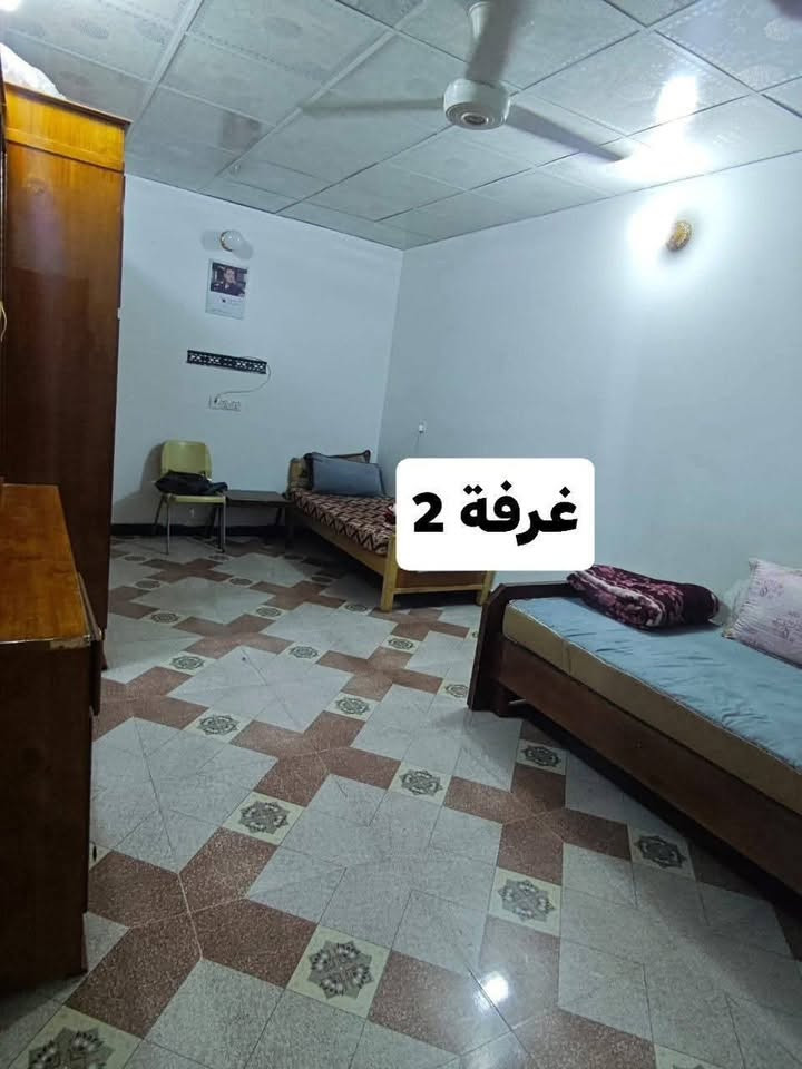 ⸻

✨ بيت طابق واحد ✨

📍 الموقع: الرمادي - الملعب 

      السعر :140 مليون

🔹 الشارع: 6 متر 
🔹 المساحة: 200

يحتوي ع غرفتين واستقبال وصالة ومجموعة صحية

📌 موقع حيوي وقريب من الخدمات
📌 مناسب للسكن والاستثمار

⸻

📞 للاستفسار أكثر مراسلة الصفحة أو الاتصال على الأرقام التالية:
*********** – نهاد
*********** – المكتب

📍 أو زيارة مكتبنا الكائن في:
الرمادي – شارع عشرين مقابل ماركت العبيدي

🏢 مكتب السراج للعقارات والاستثمارات
