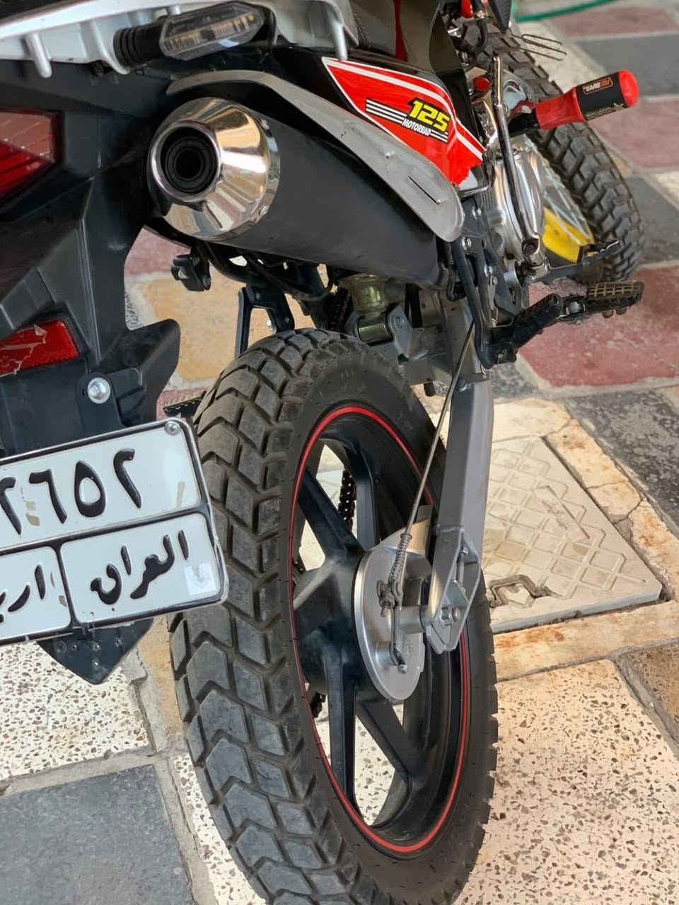 دراجه قفاز لونسون موديل 24 نازله بل 25 نضيفه كلش تجي وتشوف اي نقص مابيها رقم اربيل بسمي تحويل شوكت ماتريد دراجه حلو مثل ماتشوف سعرها 1700 مجال مامتواجد خاص *********** البياع الشرطه الخامسه
