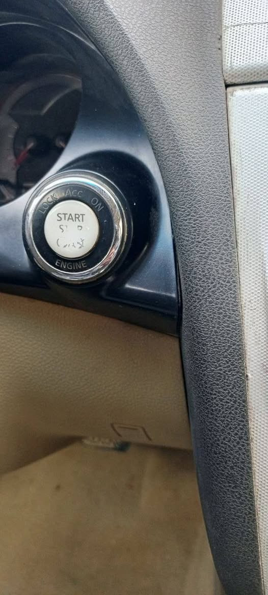 نيسان التيما موديل 2008 خليجي بصمه تشغيل وابواب رقم كربلاء بأسمي السعر 75 مكان السياره بنجف 
08710964511
***********
