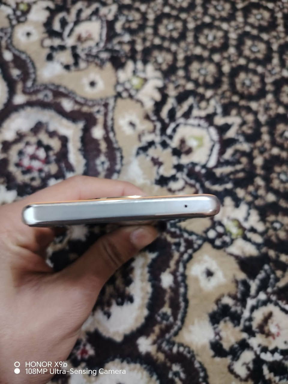 هونر X9b
ذاكرة 256

موبايل فول

مو مفتوح نضافه 99

شرط جديد

دبل سيم كارت

السعر 240 قفل 230 قفل

واتساب *********** مراوس ايش عندك نزل 👍🏻
