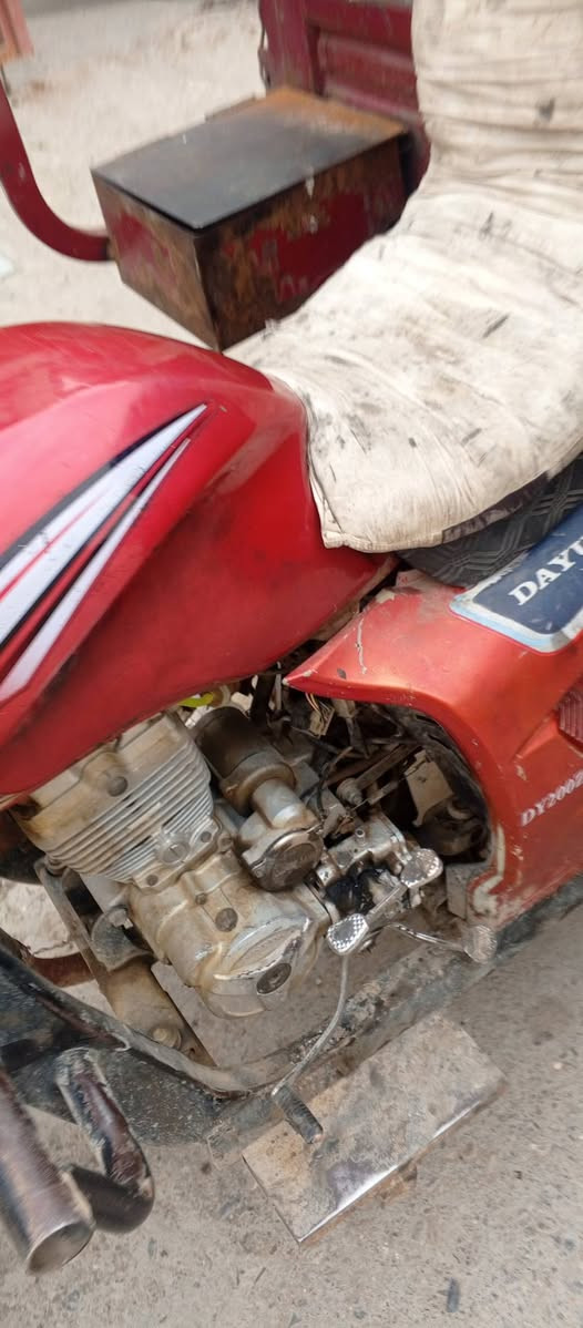 السلام عليكم ورحمه شباب ستوتة البيع موديل 20 اوراق أصولية السعر 1 300 وبه مجال لطبين  مكاني بغداد العماري رقم الهاتف ***********
