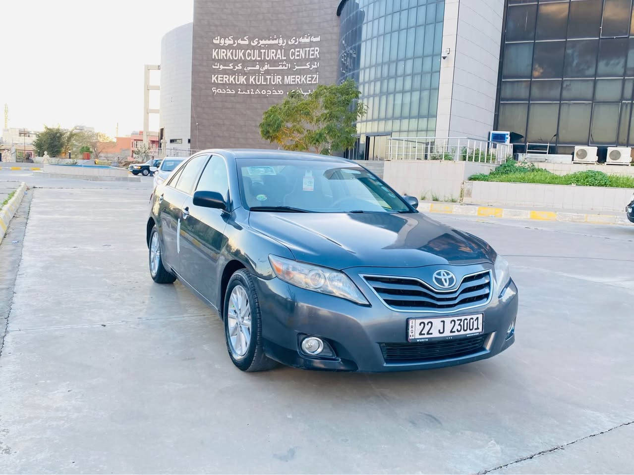 كامري وارد 2010 رقم سليمانية 21
رقم وسنوية وهزة وبراد كلها جديدة
محرك 4 سلندر  حجم  2500 مامفتوح برغي 
كير ومحرك شرط بدون صوت وصرف وبخار وتنقيص
طخم تايرات جديدة ويل كروم 
ماشية 174 الف
دشبول ودواخل الغرفة نظيف
تدفئة وتبريد وكهربائيات شرط
طخم امامي وخلفي وحدادية شرط
بلاجكتور امامي 
بك لايت ليد + عدسة
سبايدر خلفي 
بيها ثلاث قطع صبغ بدون ظربة
بدون دواخل  بجم امامي كبس داخل الصندوق كبس   سعر  100 $ بيها مجال للطيبين .
شرط التحويل والغرامات
اسيا واتساب ***********
كورك             ***********
عنوان كركوك إسكان - قرب مستشفى أزادي 
شراي اتصل وتدلل 🌹 كركوك, العراق

