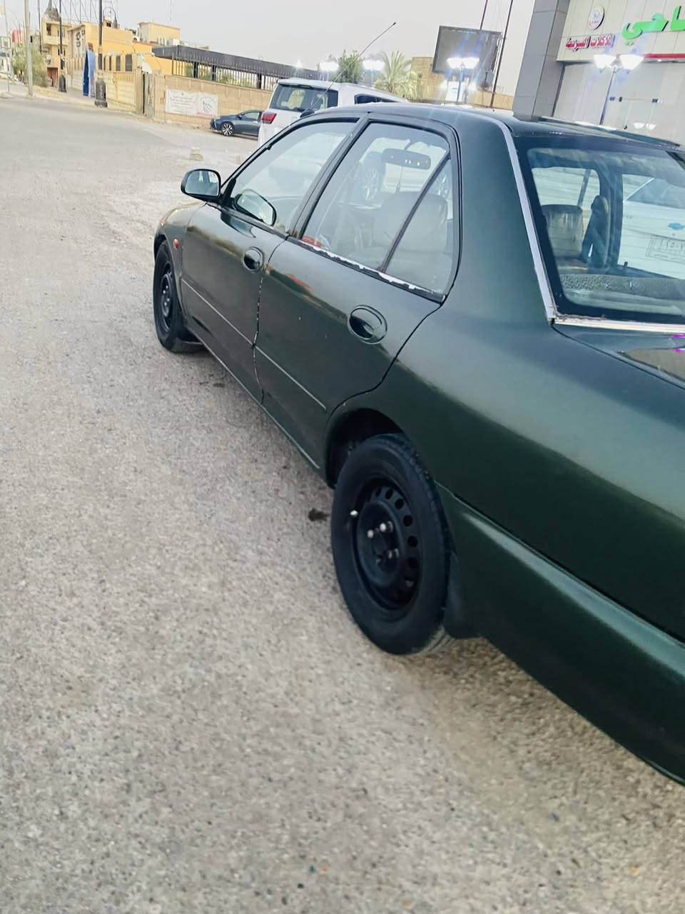 السلام عليكم ..
بروتون موديل 2002 مصبوغة عام 
كير محرك خير من الله سيارة ماناقصهه شي
رقمهه بغداد مشروع وطني 
السعر 34 وبيهه مجال للشراي
للاستفسار اكثر
***********
