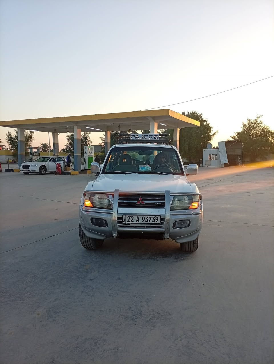 السلام عليكم باجيرو موديل 2002 رقم اربيل بسمي سنويه 28 دفع رباعي حدادية جديد تخم تأير باتري قبل اسبوع شاده كهربائيات كله شغال على وذع الشركة تحكم مري كامره وشاشه وتماتيك كير مكينه خيرمن الله تبريد ثلج سياره أحله من الصوره العنوان واسط العزيزيه رقم الهاتف *********** سعر 90 بيهة مجال
