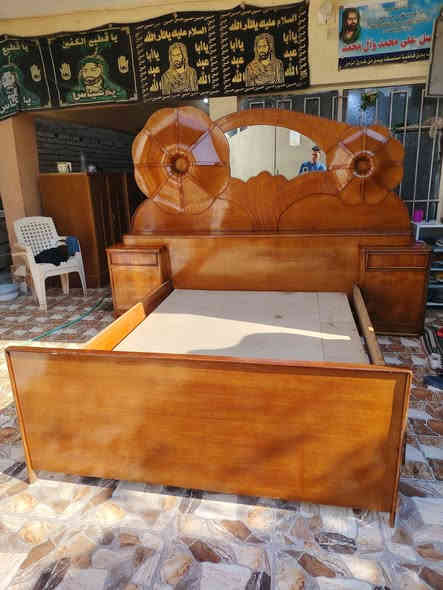 مكتبة جربايه عدد ٢ +ميز امرايه عدد ٢ مستخدمات *********** واتساب
