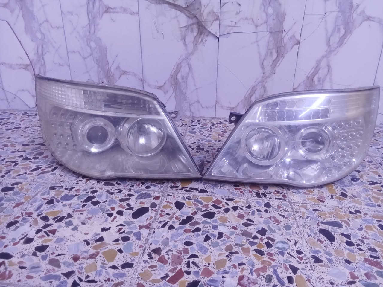 السلام عليكم كشنات للبيع عدد ثلاثه واحد مال الطبل بنز بغداد المدينه رقم الهاتف ***********
