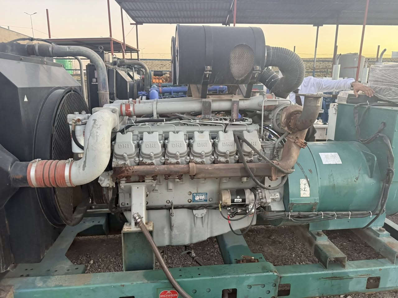 السلام عليكم
للبيع دايو DHIكوري اصلي غير مجدد 

12سلندر دبل سوبر انتر كولر تعويض كهربائي 

التوليد استامفورد 625كيفي 

غير مشتغل في العراق 🇮🇶 

موديل حديث

عدد ساعات التشغيل قليل جداً

وارد أوربي استيراد خاص 💪✅

 سيطرة حديثة متطورة (برودكشن)إطفاء وتشغيل ذاتي فول اوتماتيك المولد 

شرط الحمل 1500امبير مرتاح ✅🫡
 المحرك غير مفتوح 🔓

العنوان-بابل -شوملي 

للاستفسار الاتصال ع الأرقام التالية 

***********

علماً يتوفر لدينا من ال١٠كيفي إلى ٧٥٠
